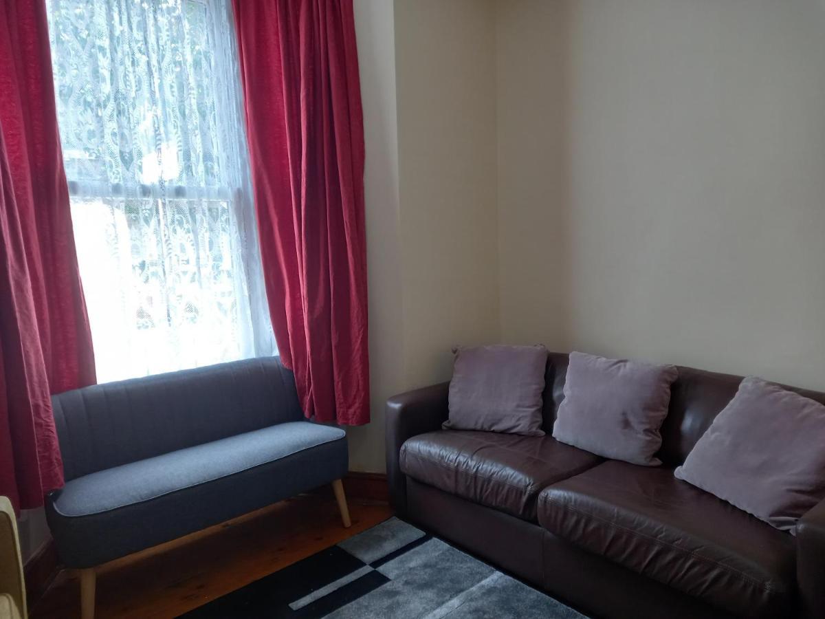 Bubblesbnb- 4 Bedroom House Londra Esterno foto