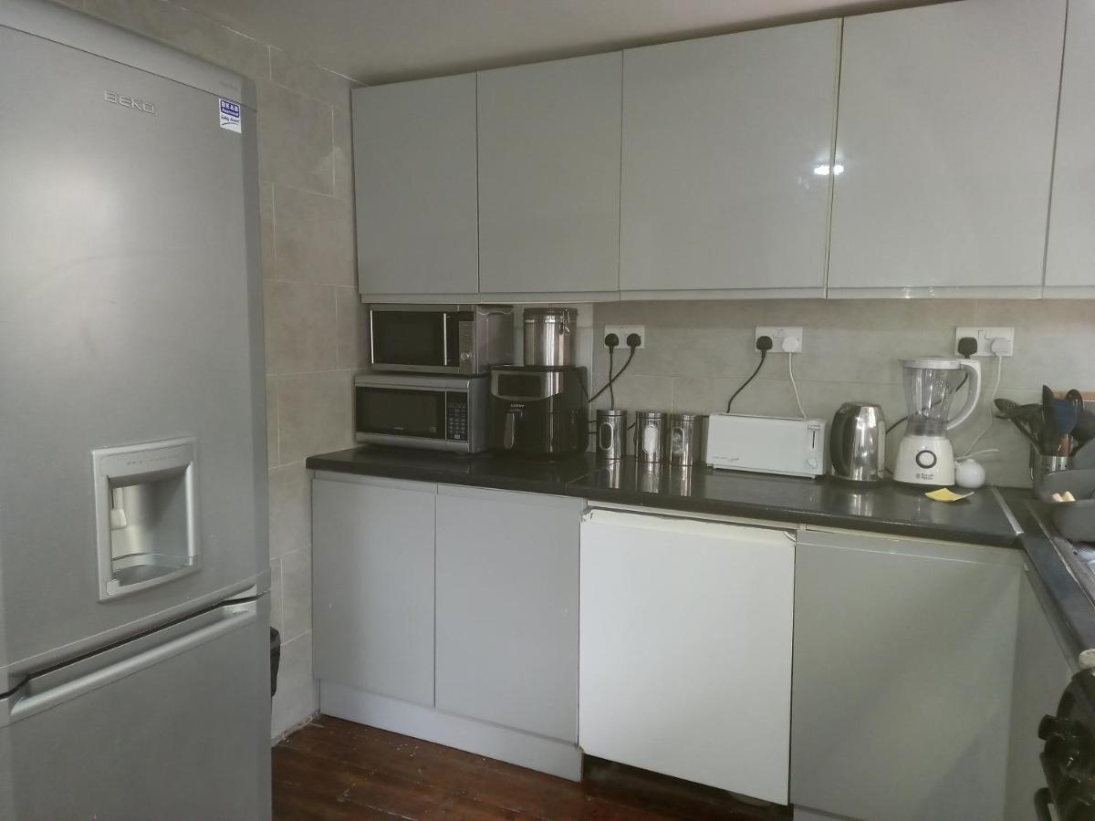 Bubblesbnb- 4 Bedroom House Londra Esterno foto