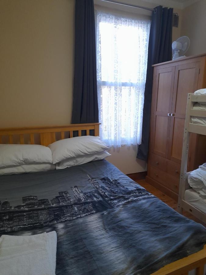 Bubblesbnb- 4 Bedroom House Londra Esterno foto
